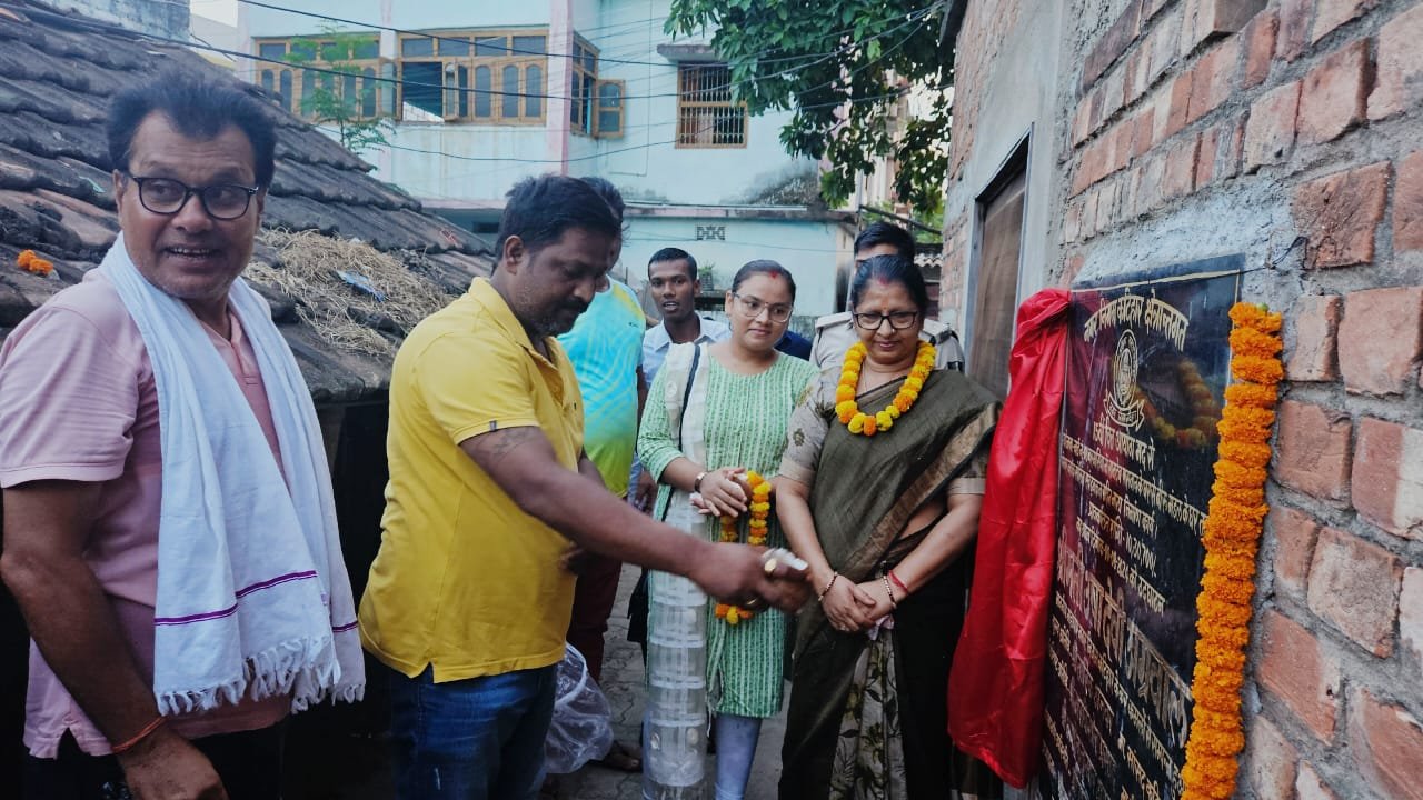 महापौर उषा देवी अग्रवाल के द्वारा किया गया विभिन्न सड़कों का उद्घाटन