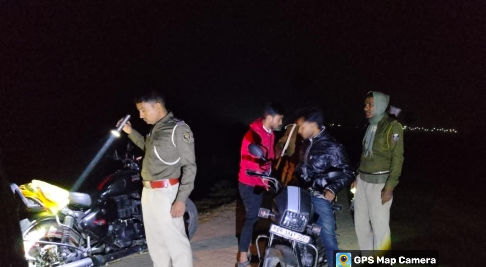 हसनगंज पुलिस ने चलाया सघन वाहन जांच अभियान