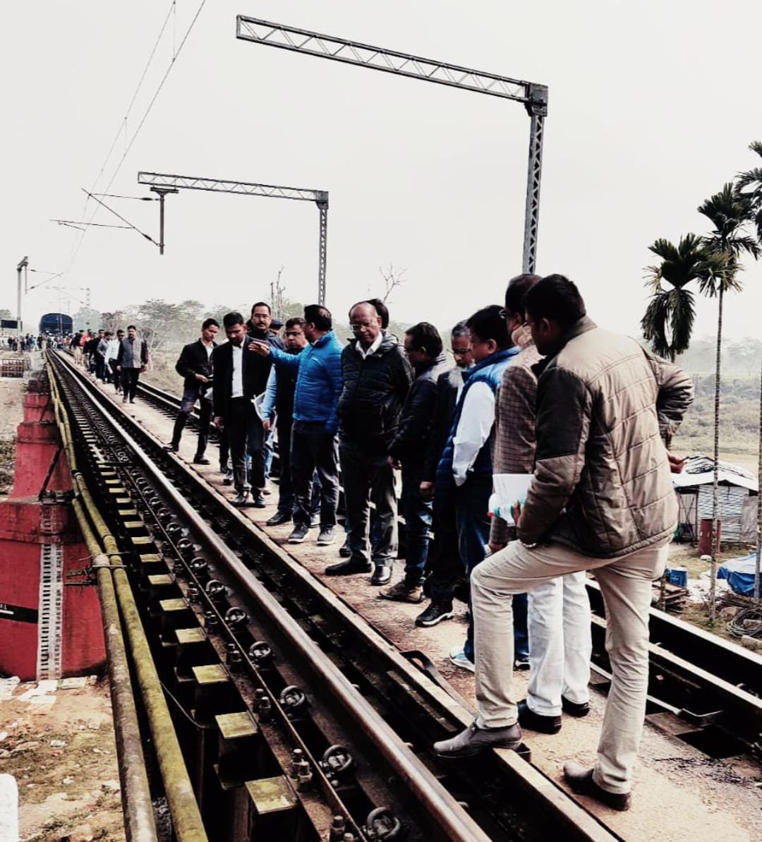 रेलवे बिजलीकरण पूर्ण होने की ओर लामडिंग-डिब्रूगढ़ सेक्शन