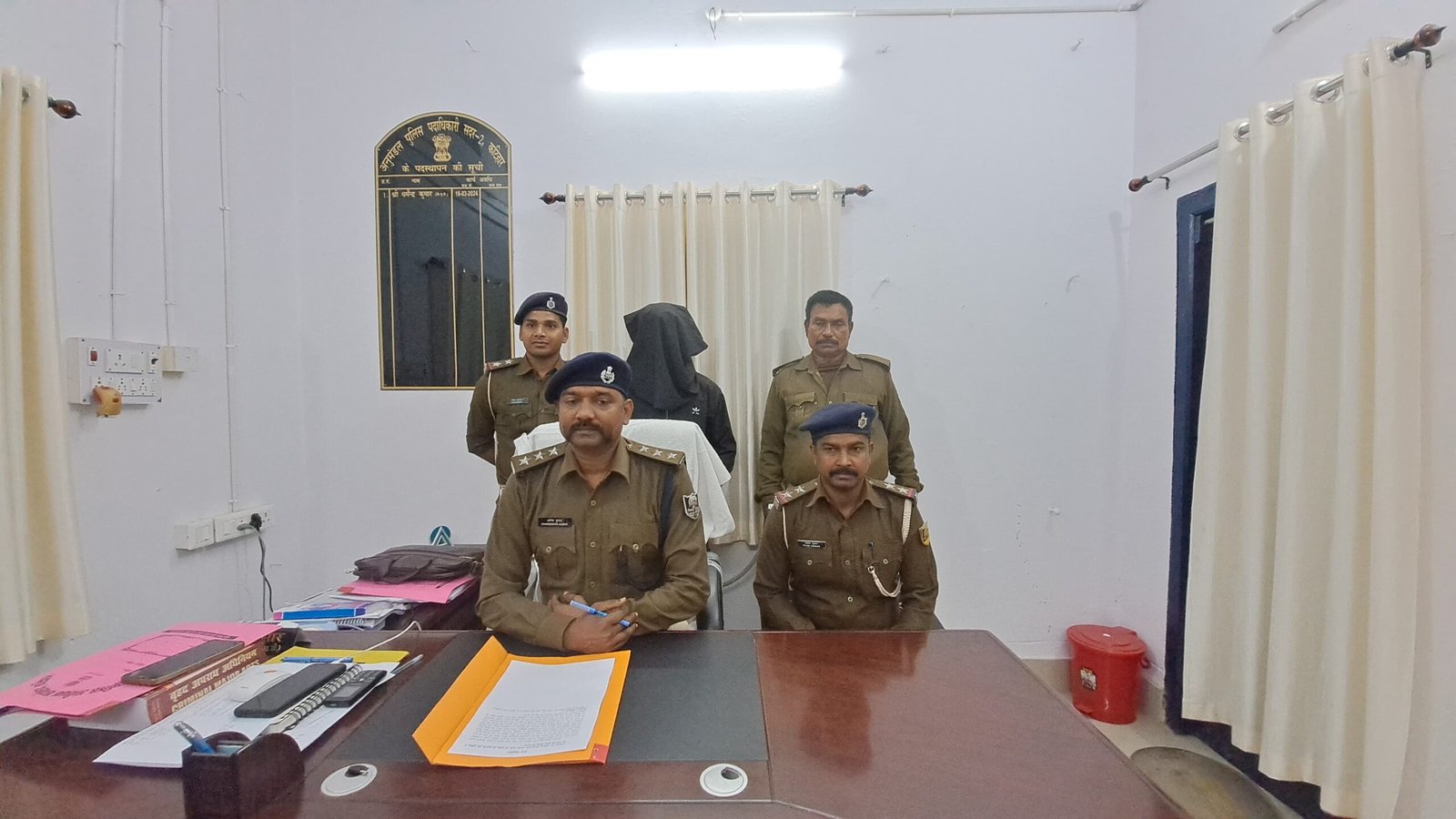 पत्नी की हत्या कर जलाने वाला आरोपी 02 घंटे में गिरफ्तार