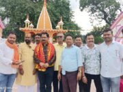 अपर सचिव डॉ. महेंद्र पाल गोरखनाथ धाम पहुंचे, पूजा-अर्चना व जनसमस्याओं का किया समाधान का आश्वासन