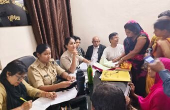 अररिया: पति-पत्नी विवाद सुलझा, परामर्श केंद्र की शर्तों पर होगी पत्नी की विदाई