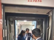 कटिहार रेलमंडल: स्वच्छता ही सेवा अभियान के तहत अधिकारियों का औचक निरीक्षण