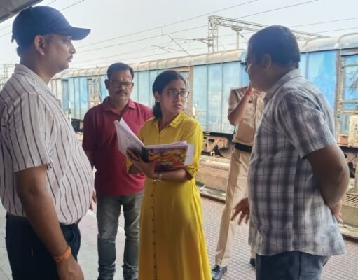 डीसीएम ने किया औचक निरीक्षण, सफाई सुपरवाइजर को लगाई फटकार। दिए कई निर्देश