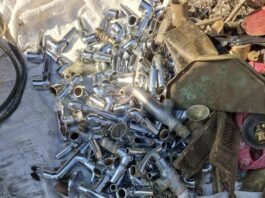 सीमांचल ट्रेन से चोरी करते एक गिरफ्तार