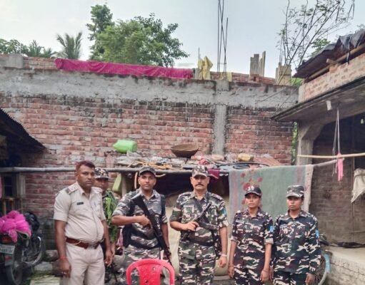 एसएसबी ने 31.70ग्राम सफेद नशा सहित तीन युवकों को किया गिरफ्तार, बाइक व अन्य सामान जब्त